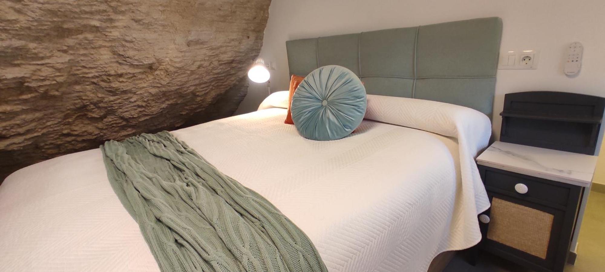 Casa Cueva Las Chicas Del Puente Setenil De Las Bodegas 外观 照片