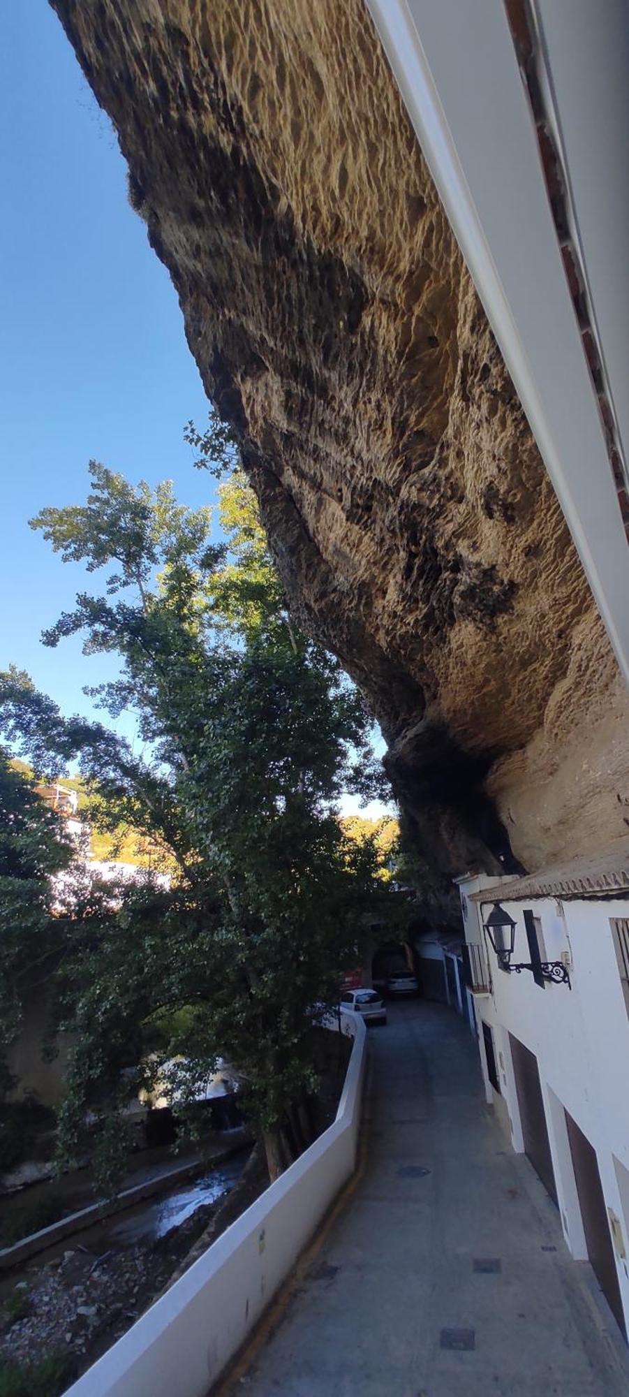 Casa Cueva Las Chicas Del Puente Setenil De Las Bodegas 外观 照片